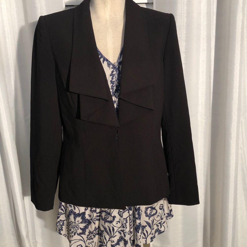 Tahari Blazer